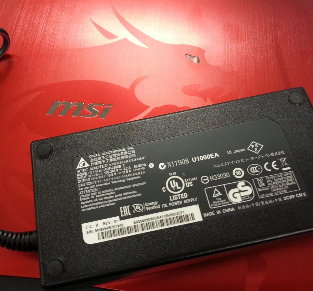 Adaptateur Secteur / Alimentation— Boutique en ligne officielle de MSI  France